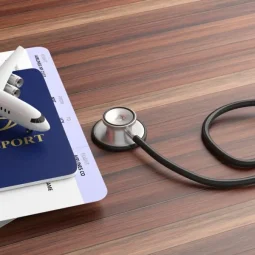 Pourquoi-devriez-vous-souscrire-une-assurance-voyage-et-comment-cela-fonctionne